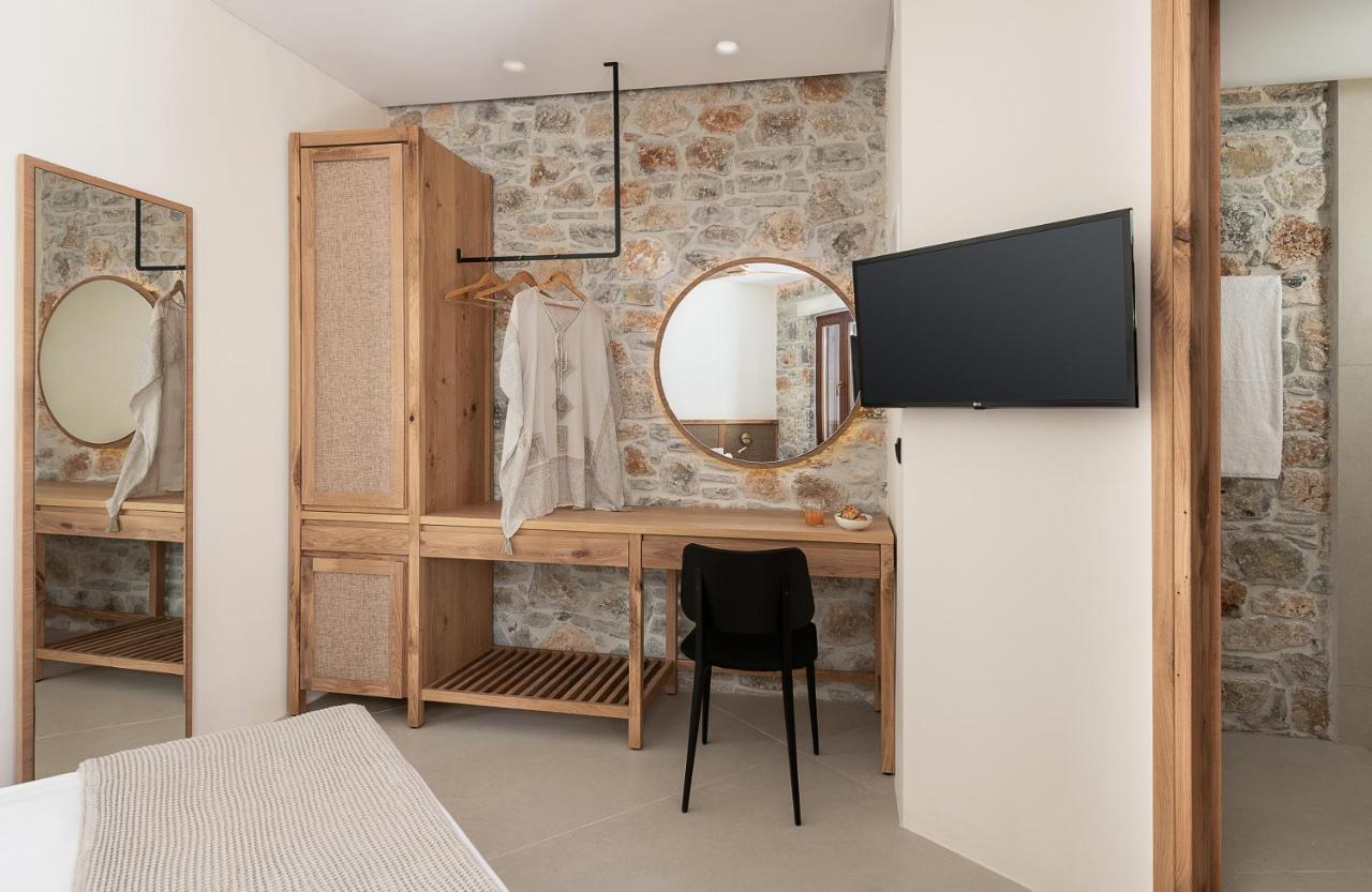 The Authentic Village Boutique Hotel Hora Sfakion Exterior photo